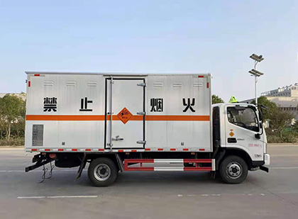 朗县爆破器材运输车