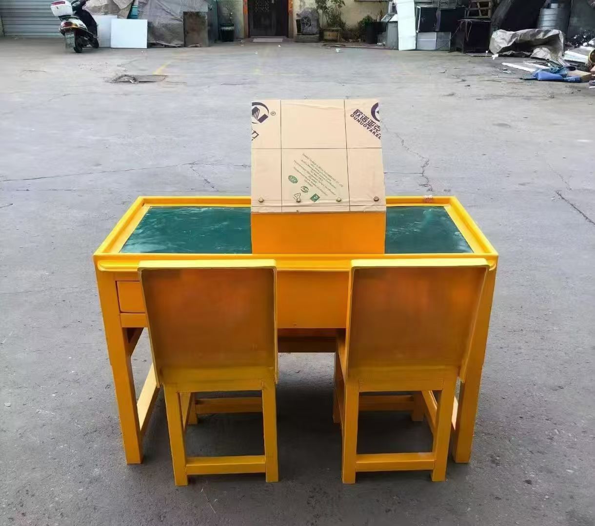 朗县防静电导通桌井下煤矿火工品发放桌：危险品流转的安全守护者